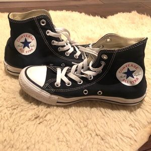 Hightop Converse: Size 7, black